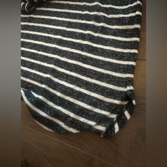 🖤 Mix by 41 Hawthorn Striped Knit Hoodie Tunic | Size M - Picture 4 of 7